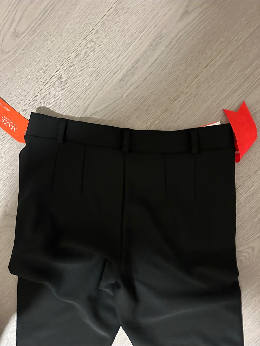 MAZE collection Levanta cola  Slim High-Rise Leggings - Picture 7 of 7